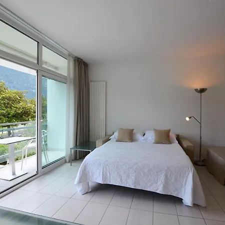 Apartment Club Nautico - Phoenix Studio Lake View *