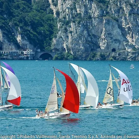 Club Nautico - Phoenix Studio Lake View Apartment Riva del Garda